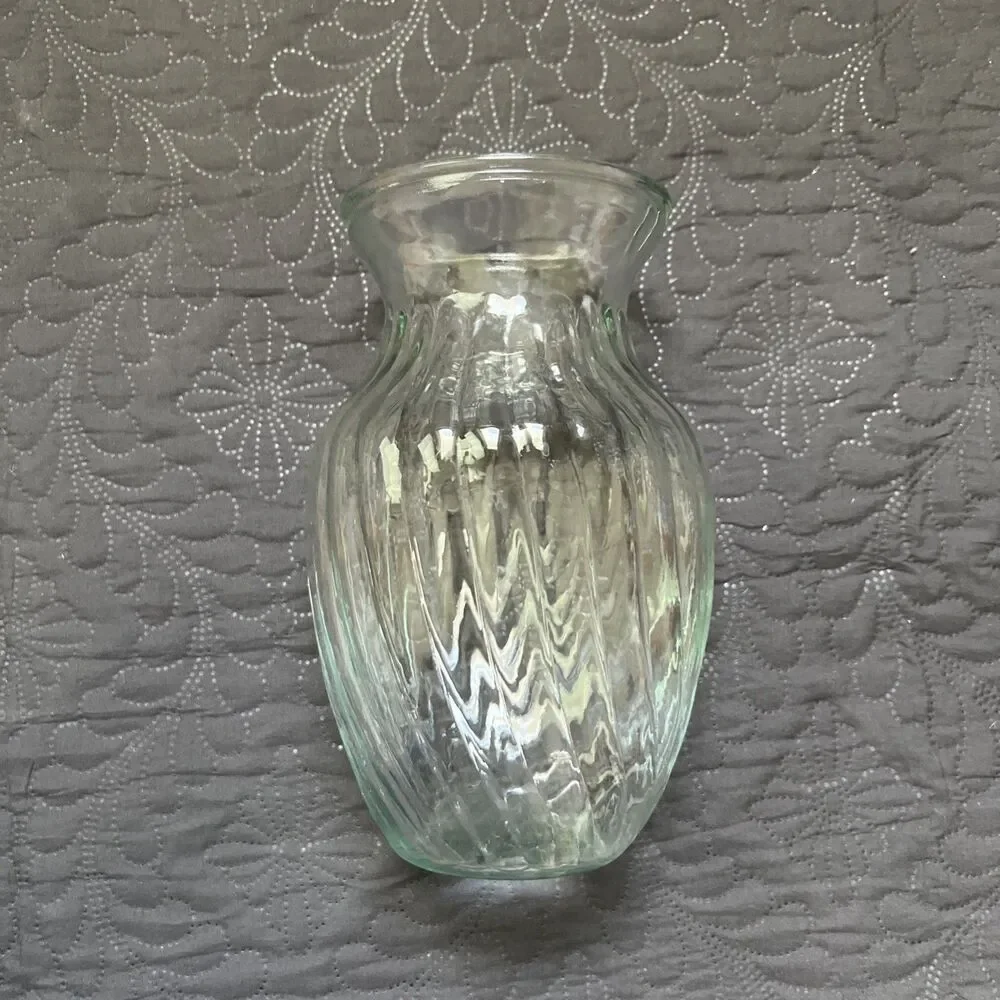 Indiana Glass Swirl Illusion Vase Vintage Art Decor Glassware Urn 8